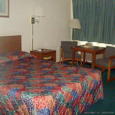 Anderson Chesterfield Travel Inn Daleville Rom bilde