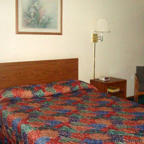 Anderson Chesterfield Travel Inn Daleville Rom bilde